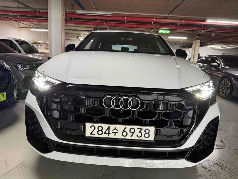Audi Q8