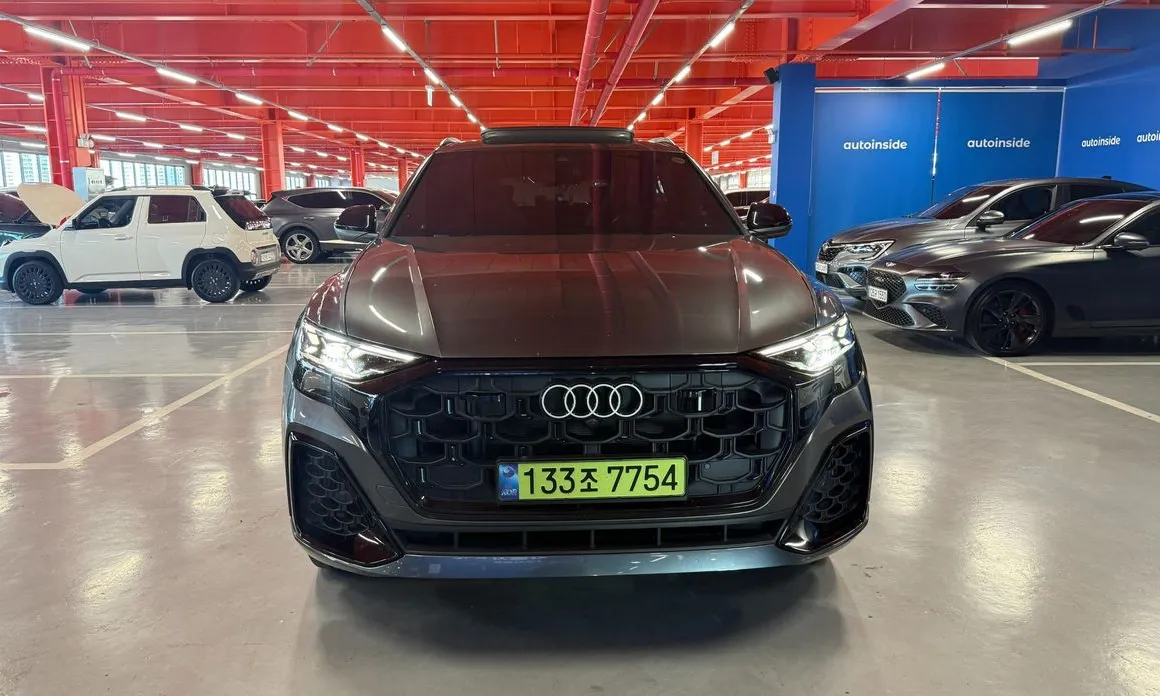 Audi Q8
