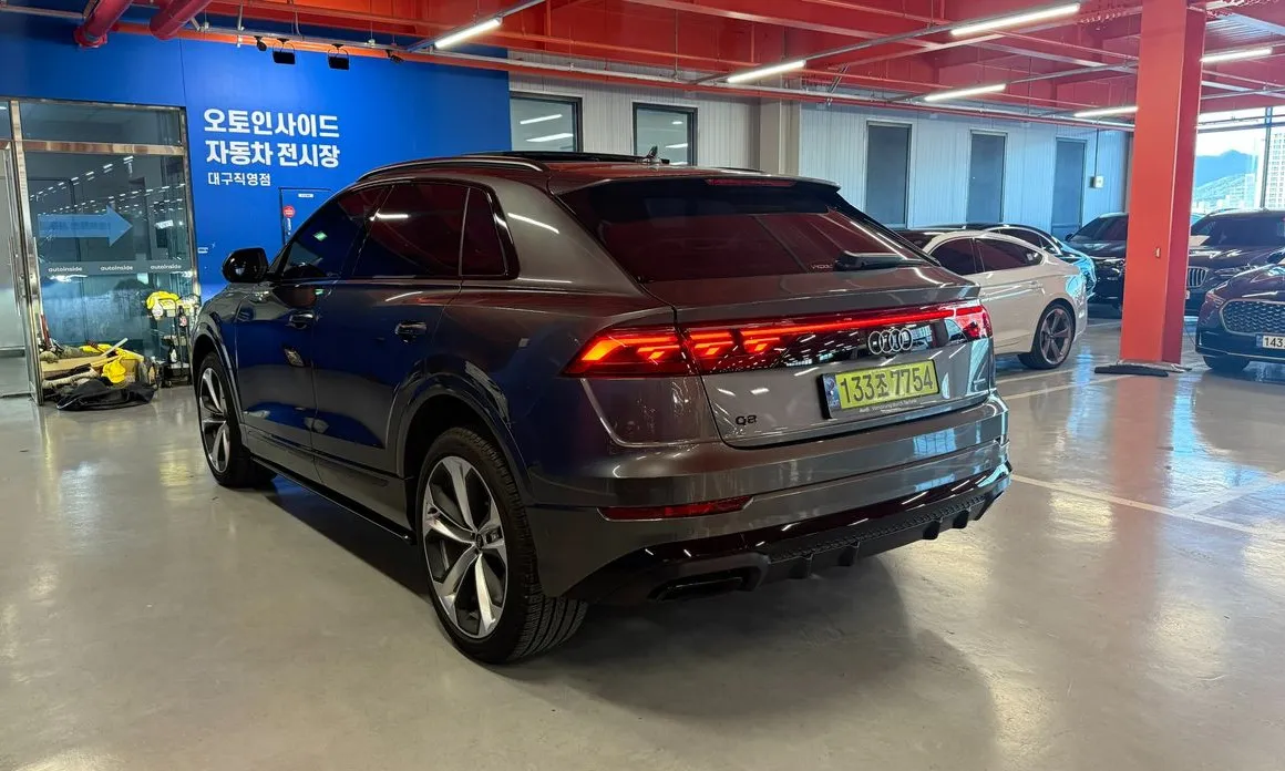 Audi Q8