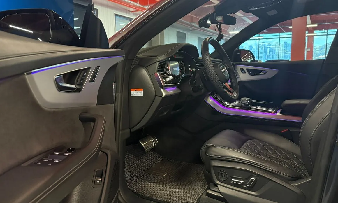 Audi Q8