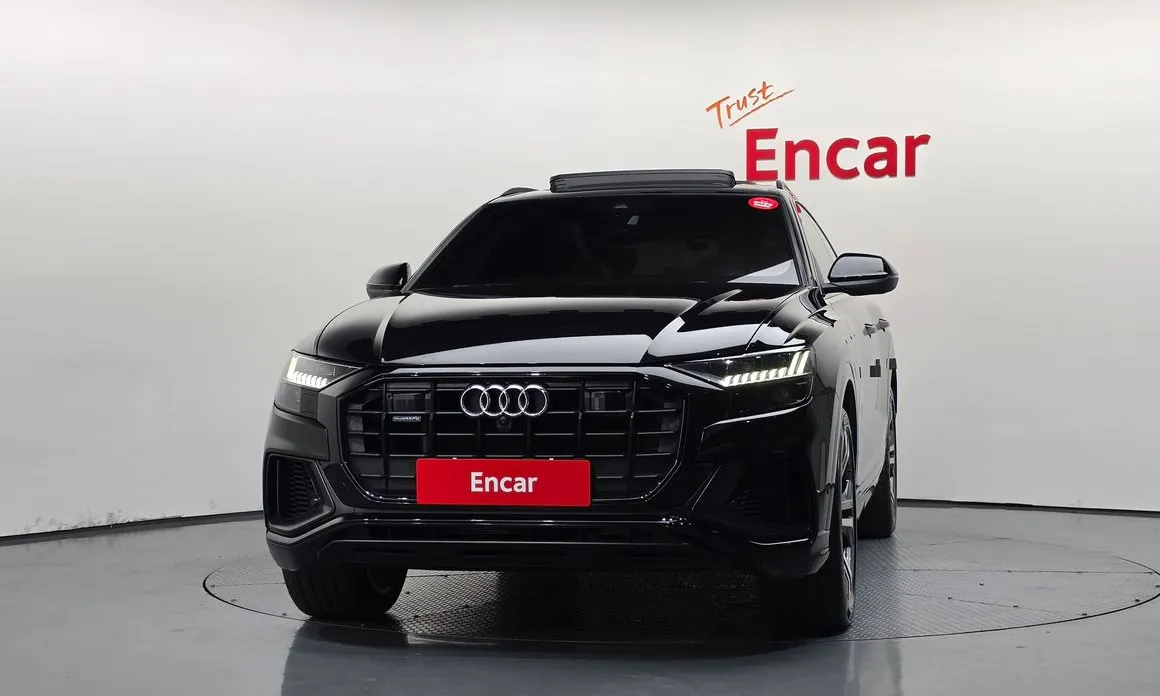 Audi Q8