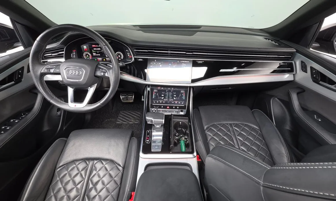 Audi Q8