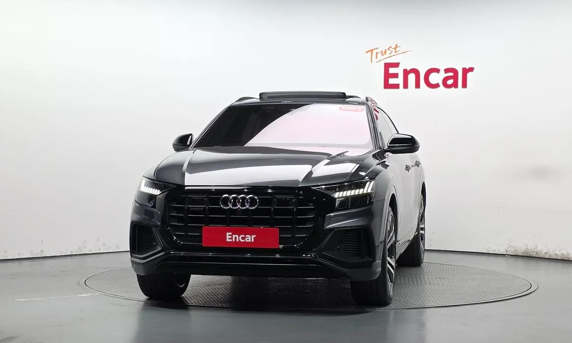Audi Q8