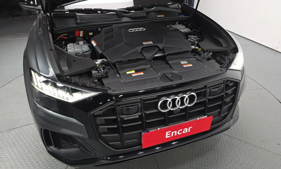 Audi Q8
