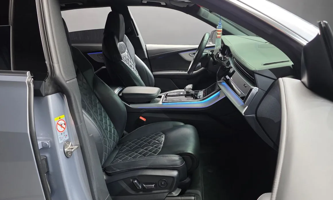 Audi Q8
