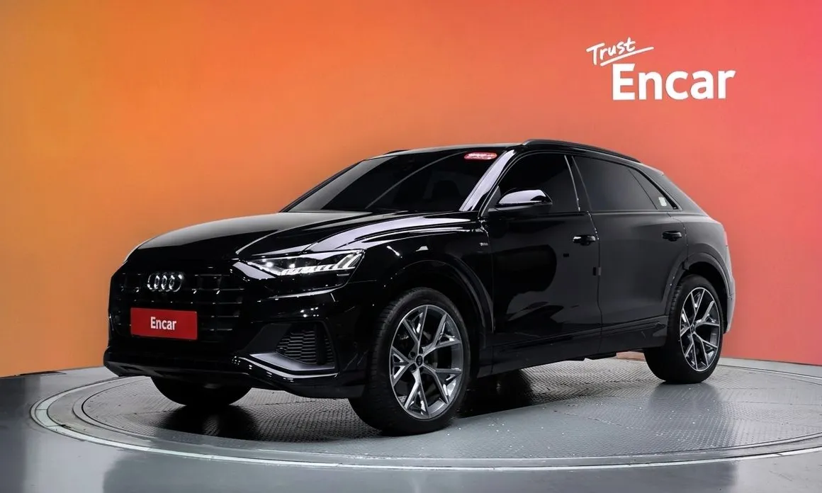 Audi Q8