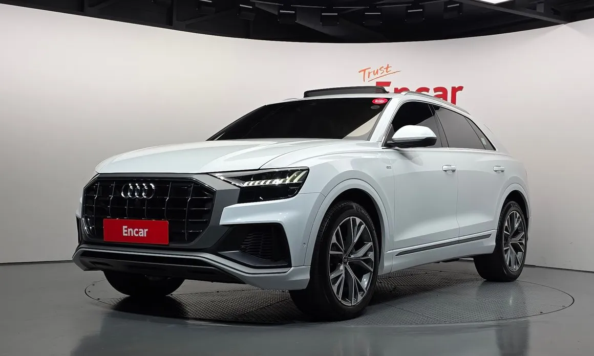 Audi Q8