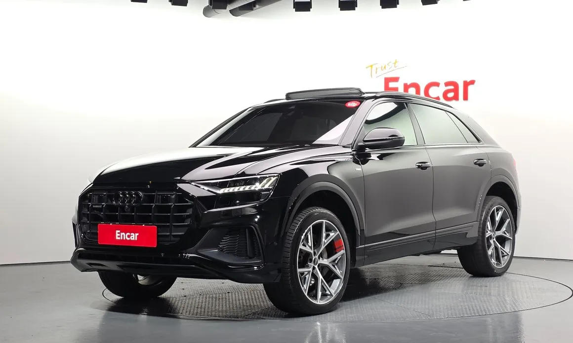 Audi Q8