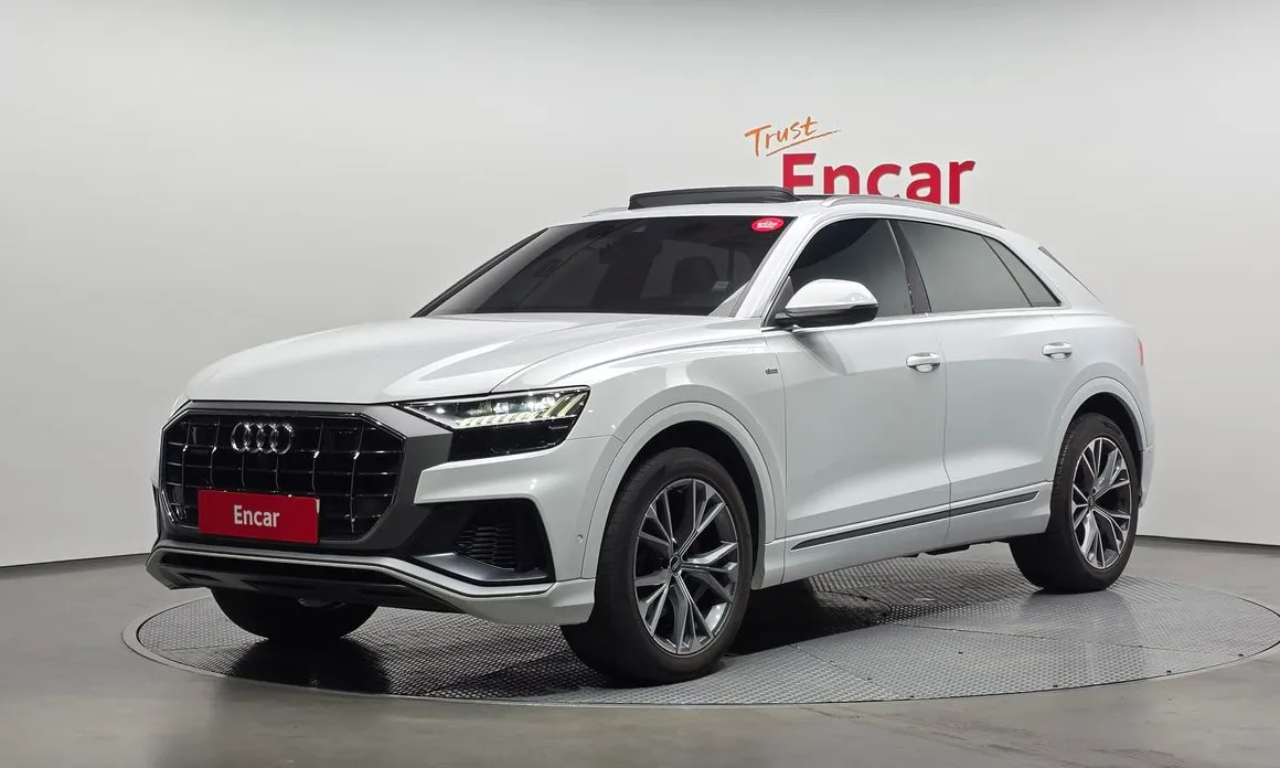 Audi Q8