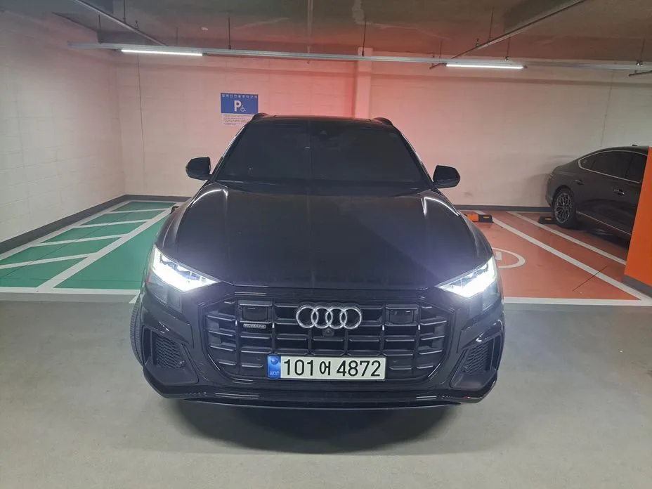 Audi Q8