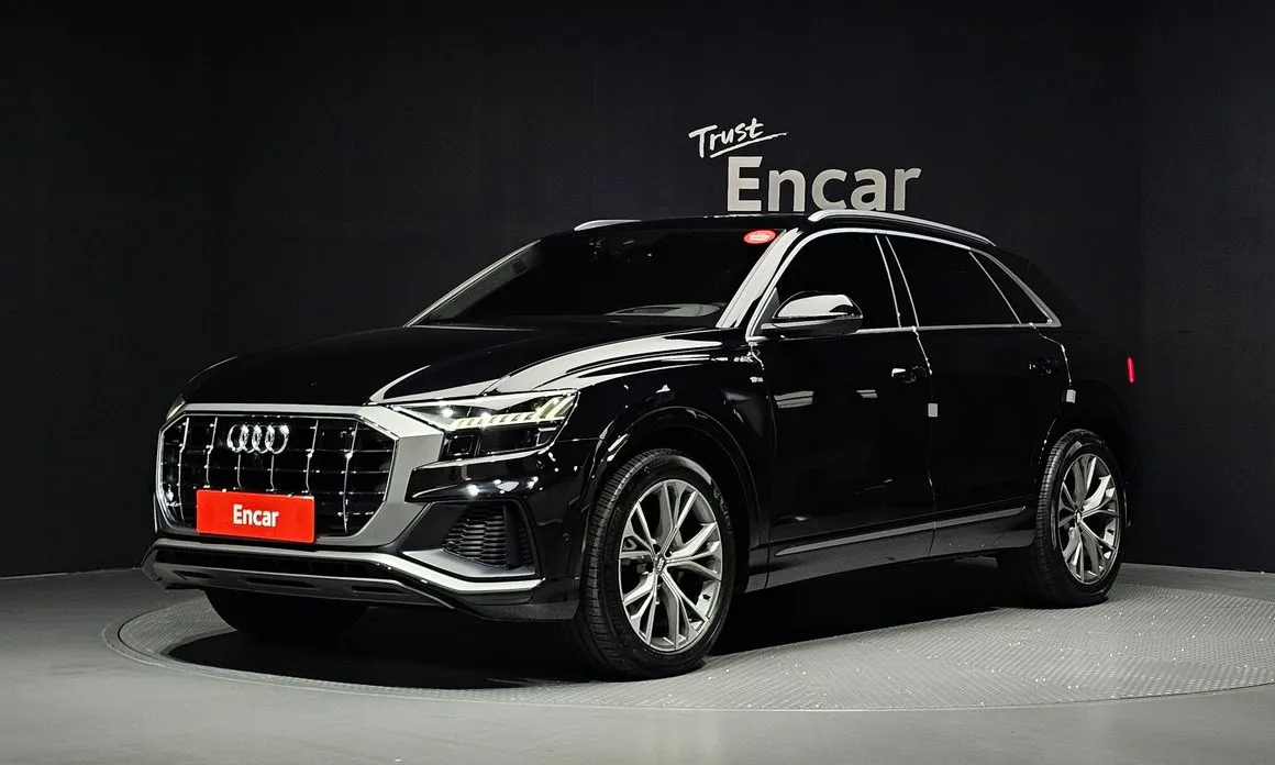 Audi Q8