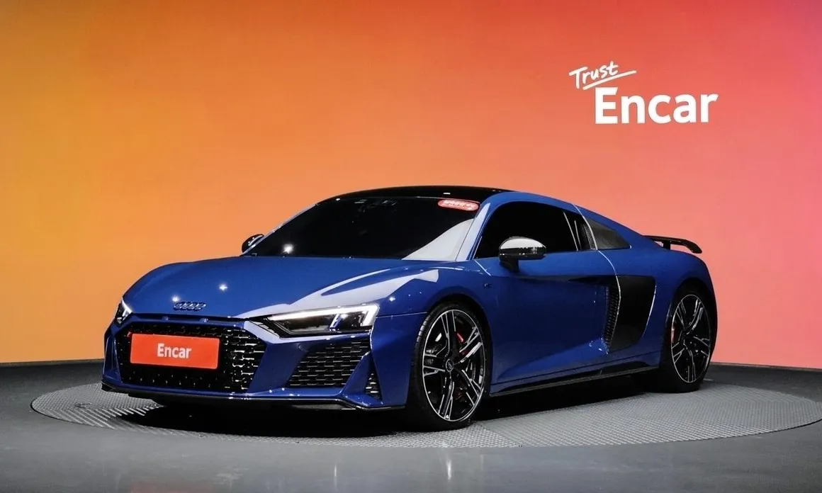 Audi R8