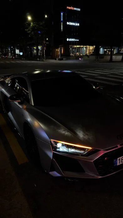 Audi R8