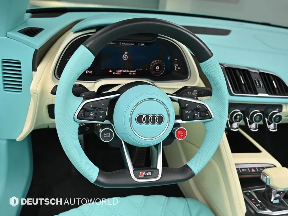 Audi R8