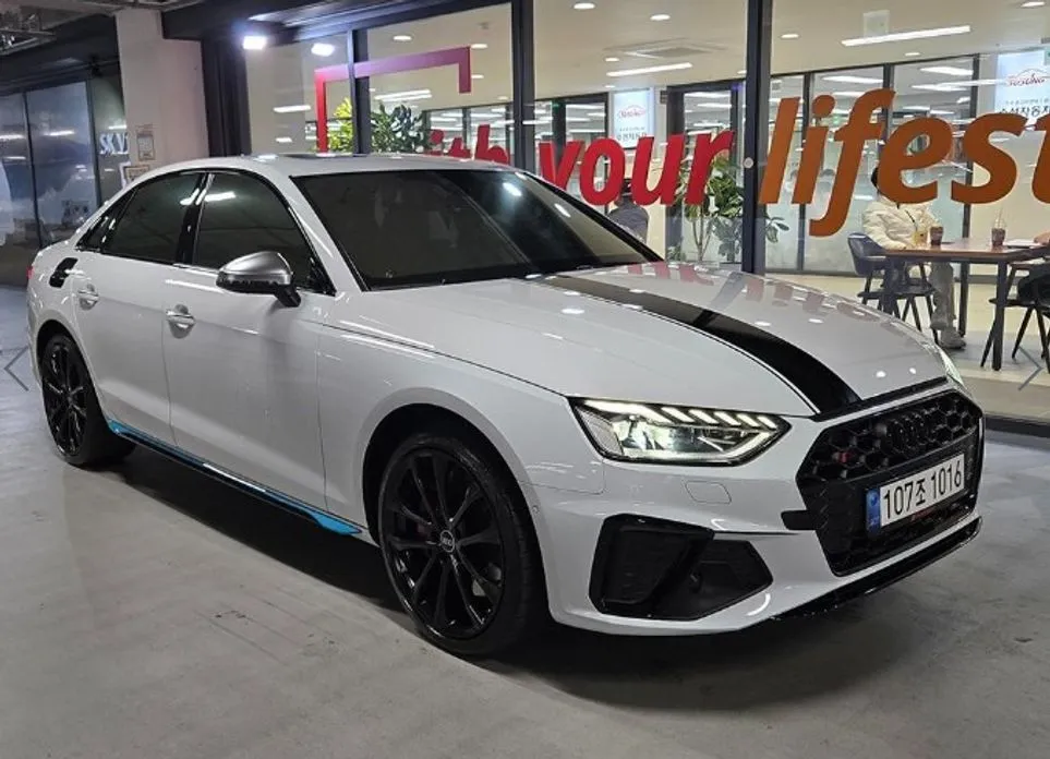 Audi S4