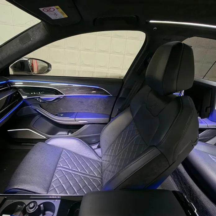 Audi S8