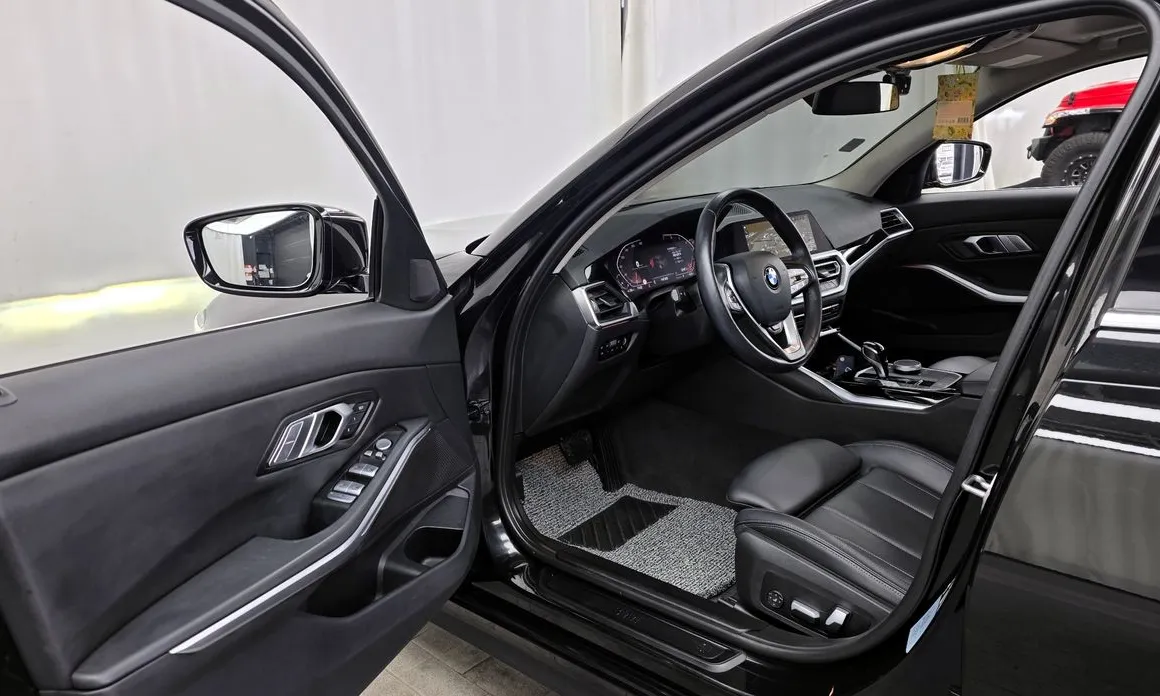 BMW 3-Series