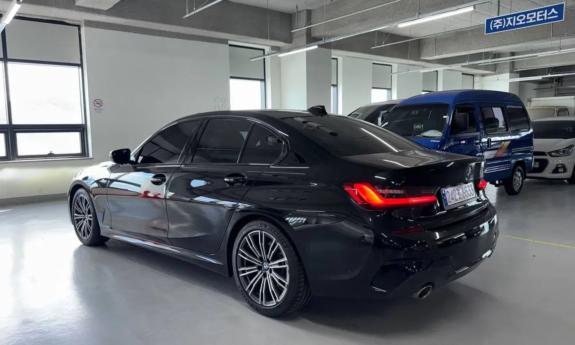 BMW 3-Series