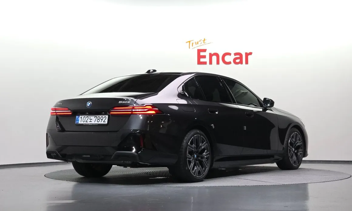 BMW 5-Series