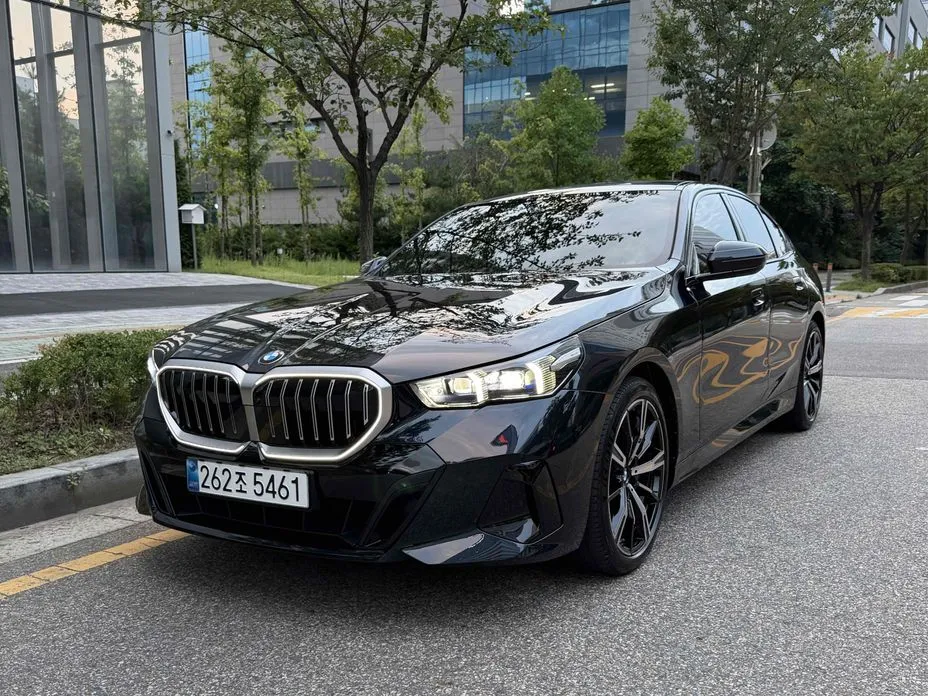 BMW 5-Series