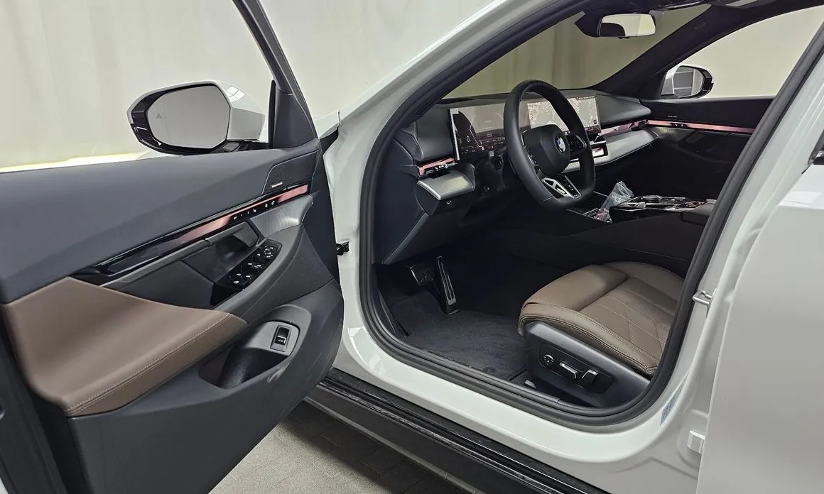 BMW 5-Series