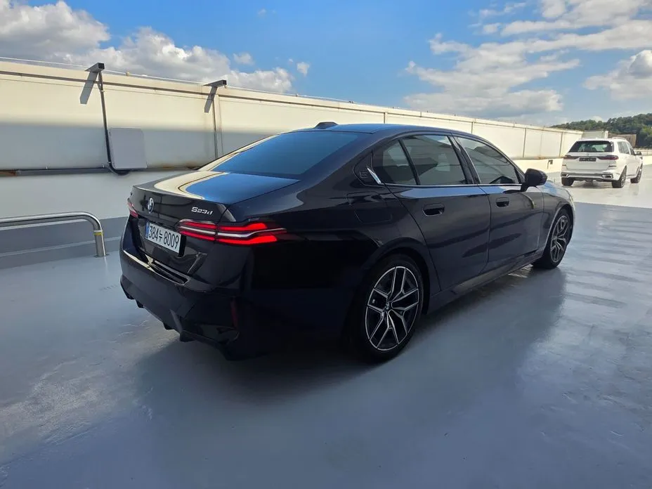 BMW 5-Series