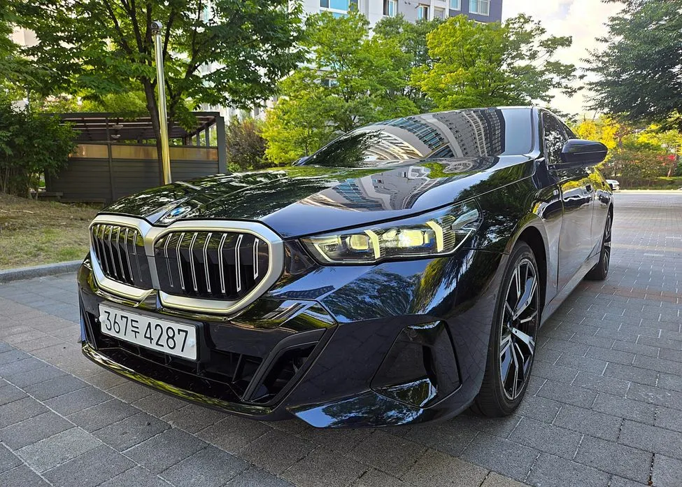 BMW 5-Series