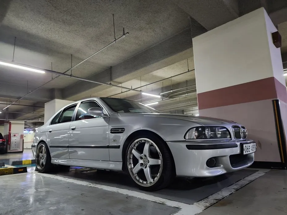 BMW 5-Series