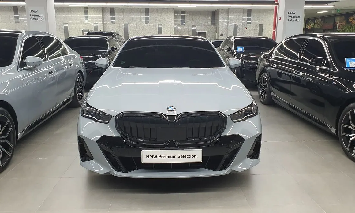 BMW 5-Series
