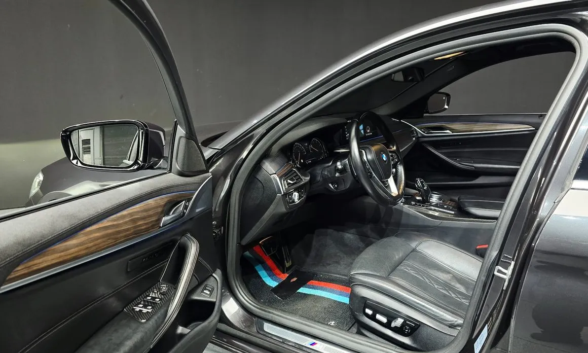 BMW 5-Series