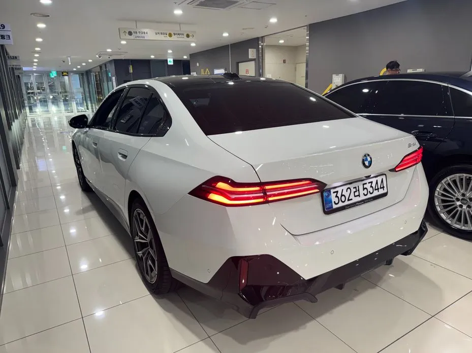 BMW 5-Series