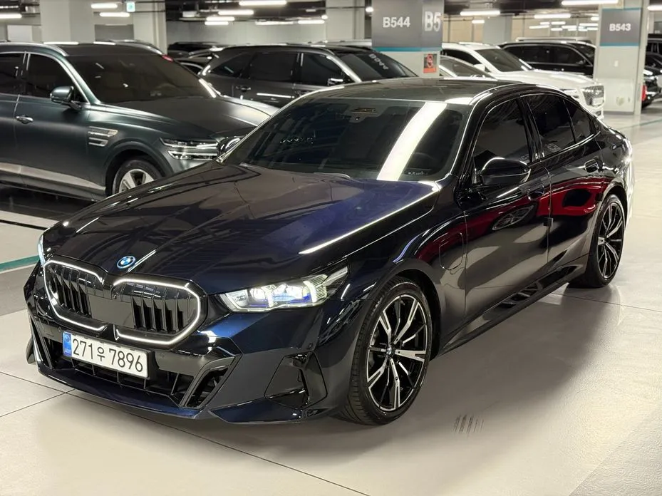 BMW 5-Series