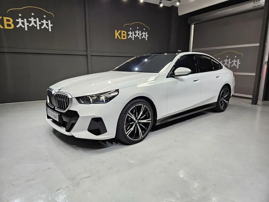 BMW 5-Series