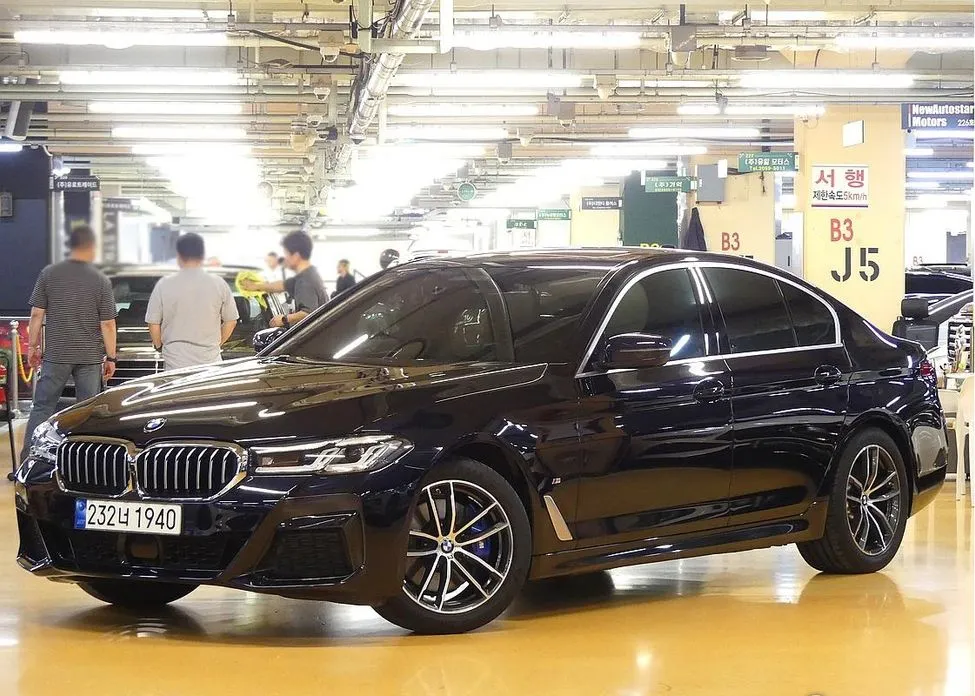 BMW 5-Series