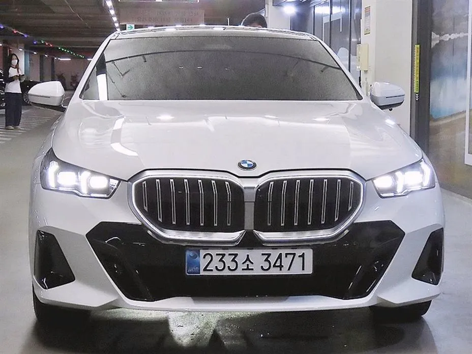 BMW 5-Series
