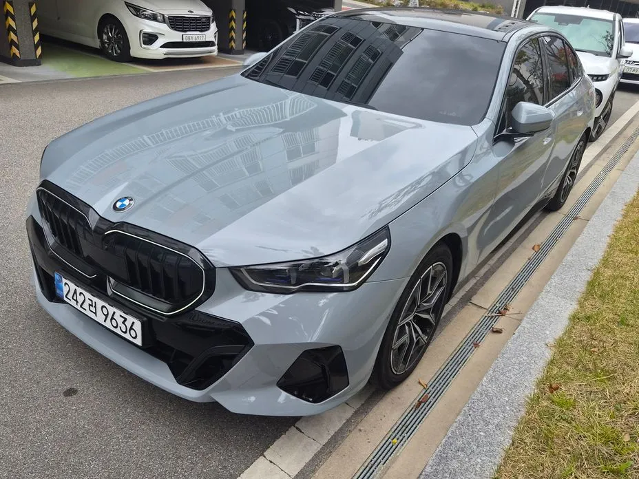 BMW 5-Series
