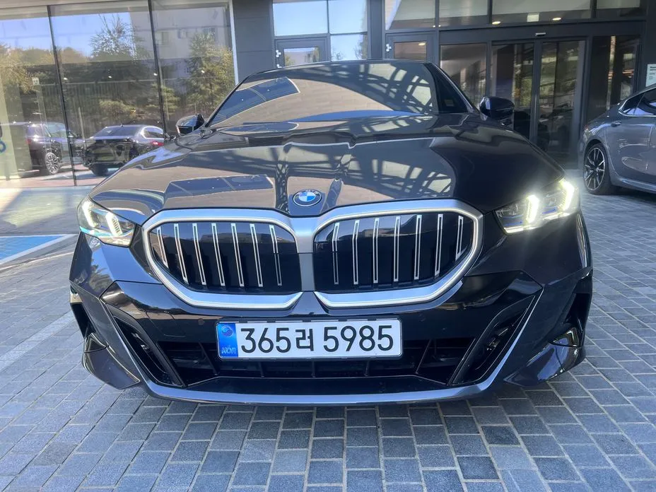 BMW 5-Series
