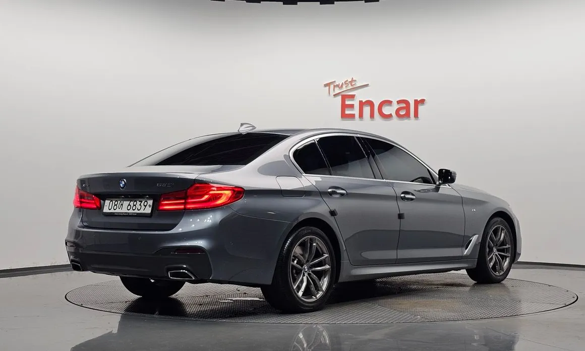 BMW 5-Series