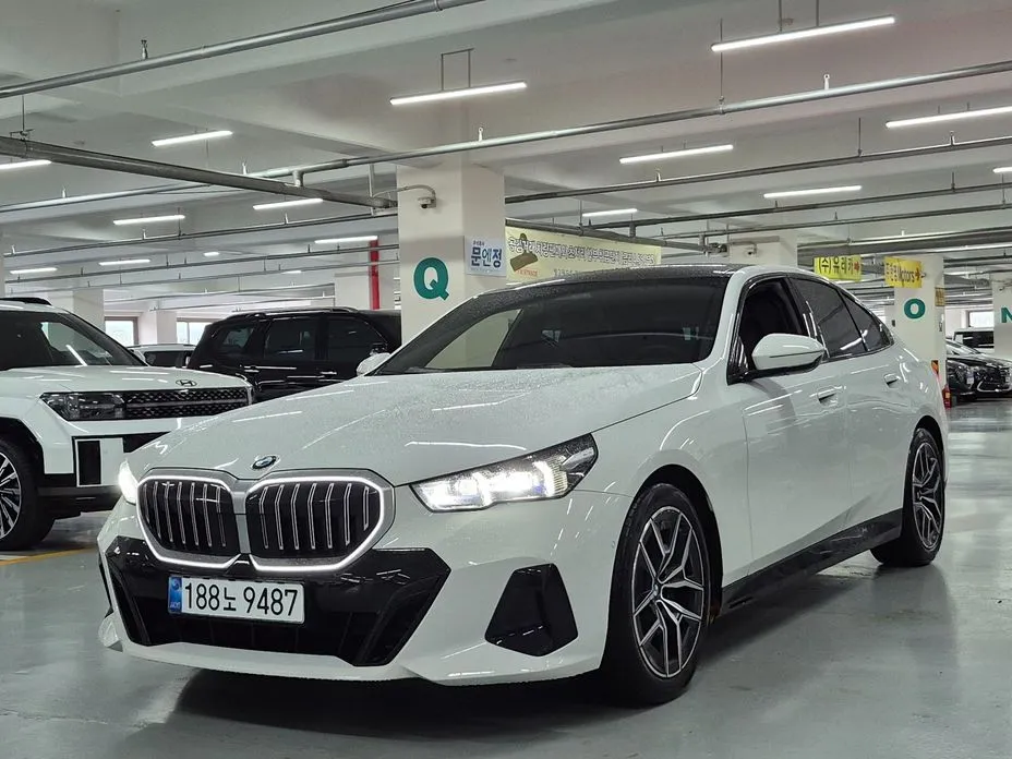 BMW 5-Series