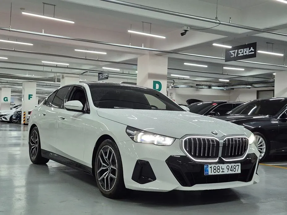 BMW 5-Series