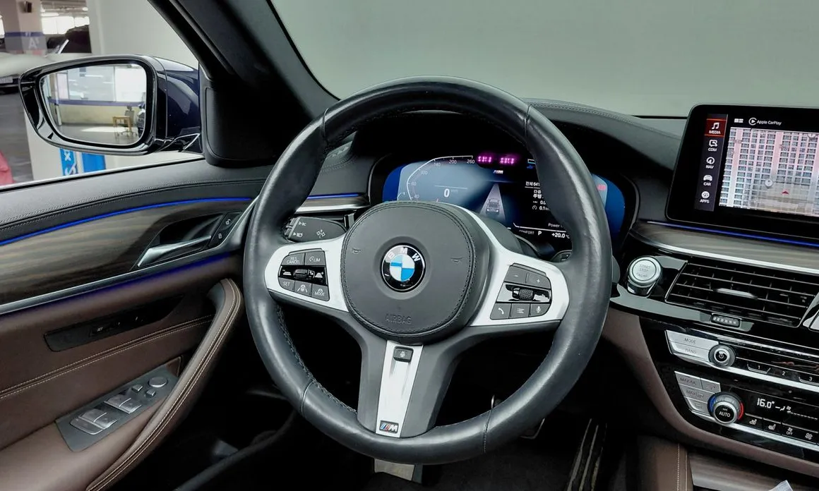 BMW 5-Series