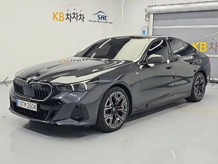 BMW 5-Series