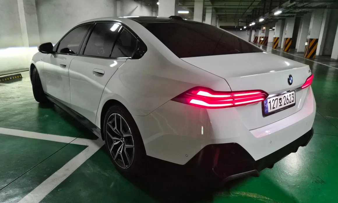 BMW 5-Series