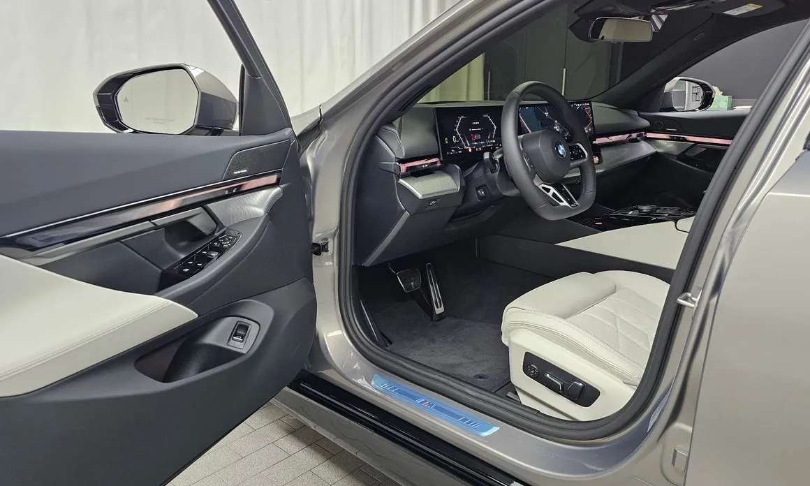 BMW 5-Series