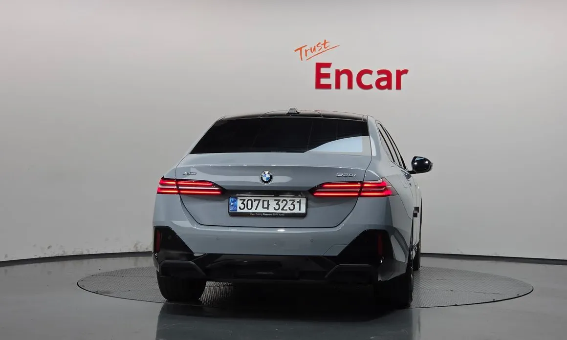 BMW 5-Series