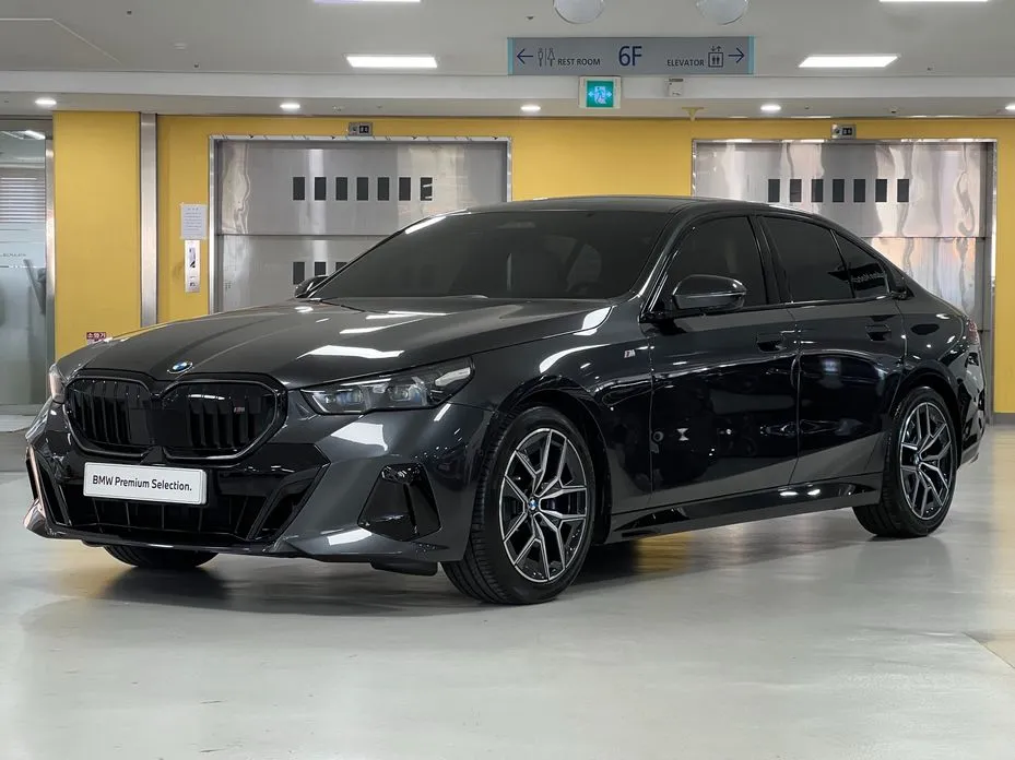 BMW 5-Series