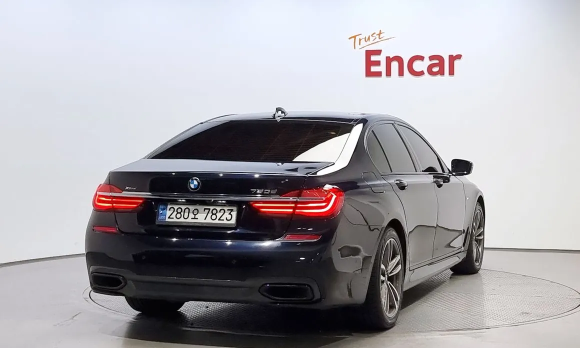BMW 7-Series