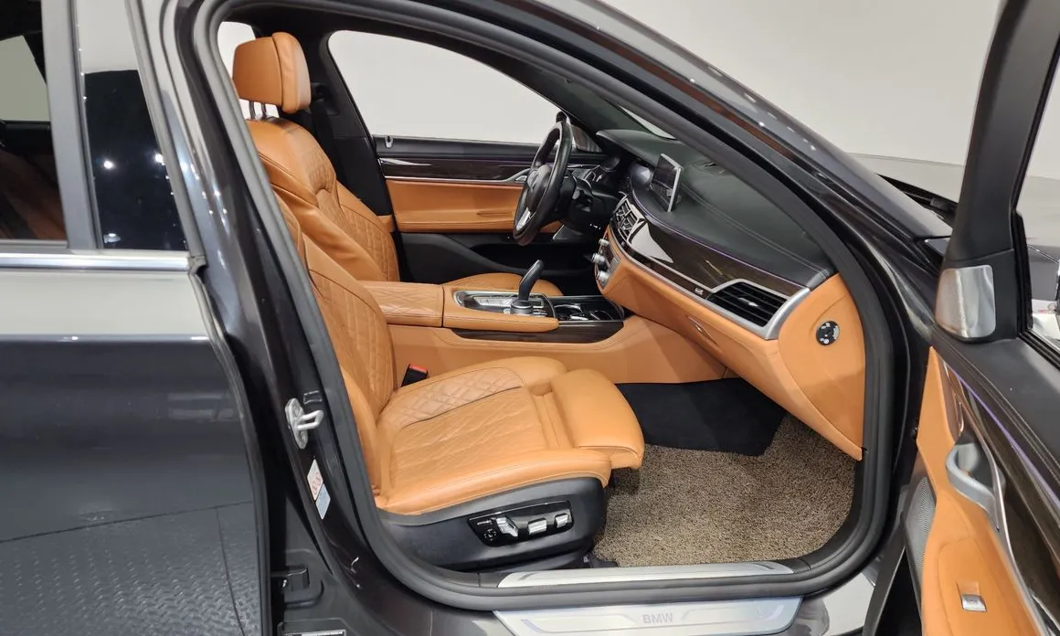 BMW 7-Series