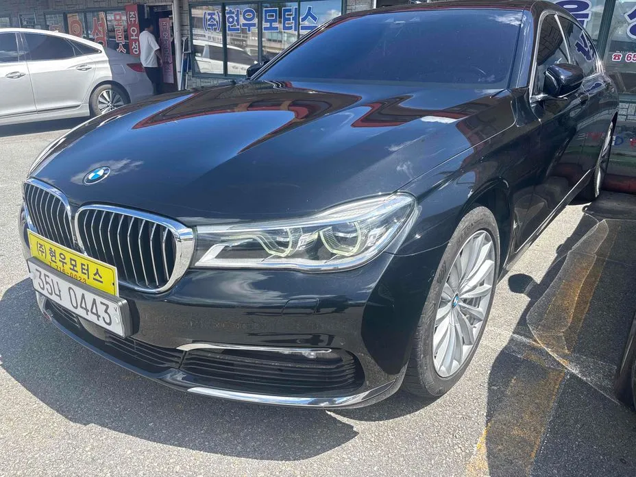 BMW 7-Series