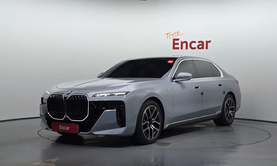 BMW 7-Series